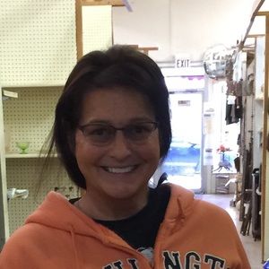 Meet your Posher, Stephanie